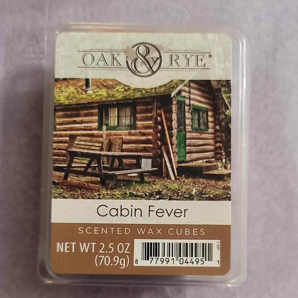 🌟NIB🌟 Oak & Rye Cabin Fever Scented Wax Cubes